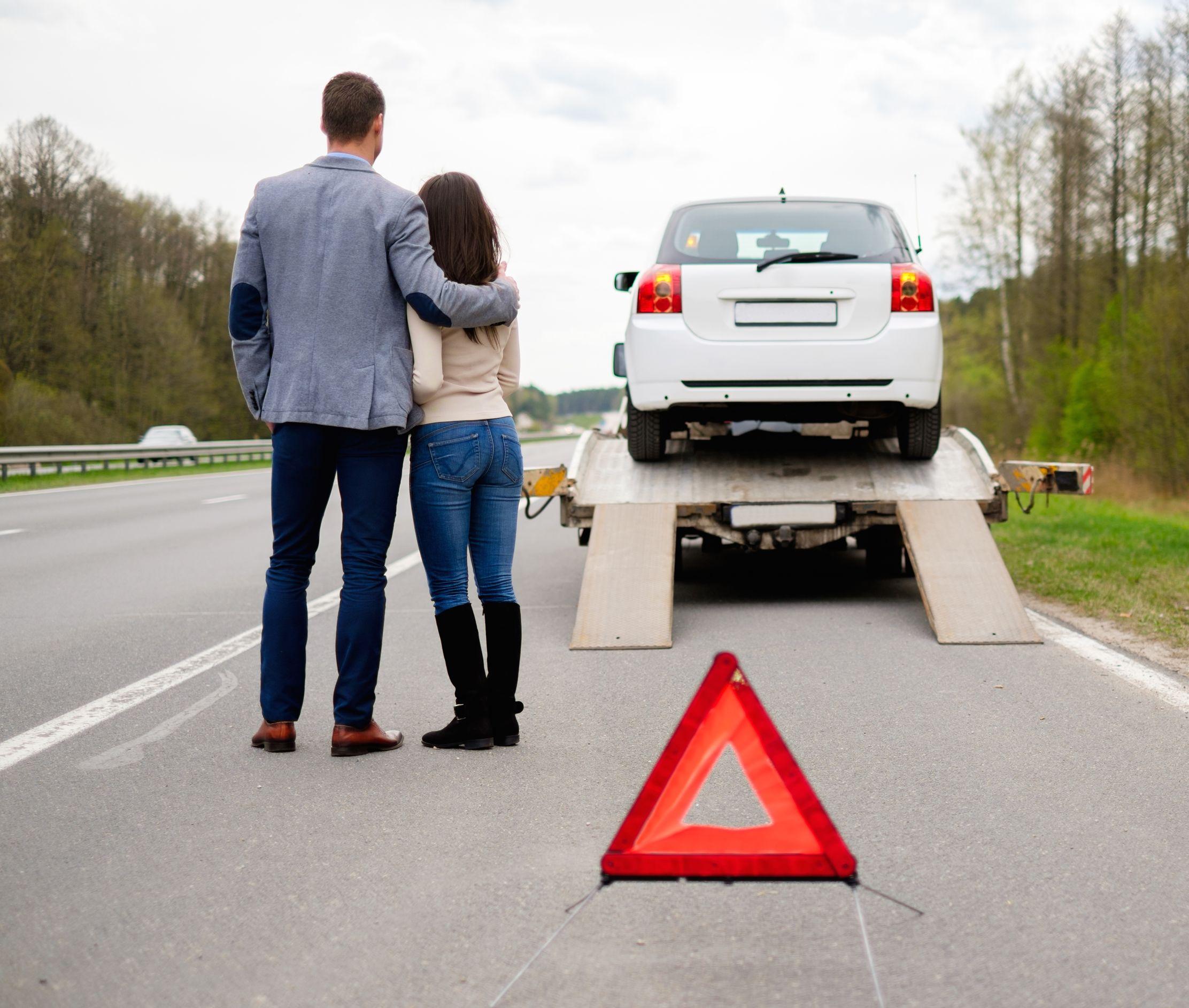 Carro Attrezzi PontiniaComponi il nostro numero WhatsApp e non avrai sorprese, ma soluzioni concrete ed immediate!